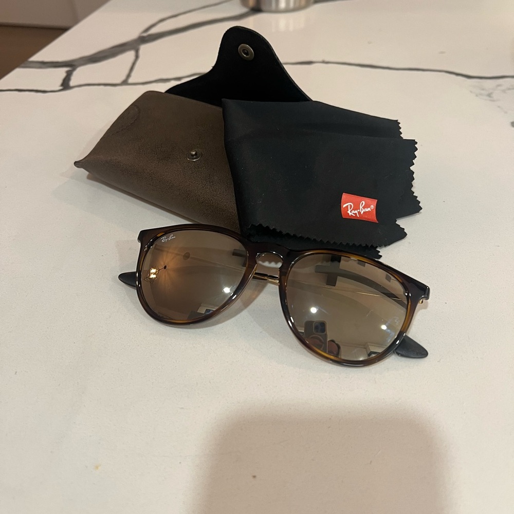 Ray-Ban Erika gold mirror lenses, like new worn 3 times